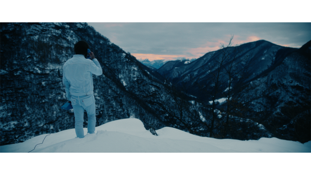 Still 03